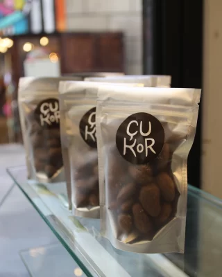 ¿Ya tienes los regalos navideños? 🎄 🎁🎀 Regala un detalle delicioso 😋 

Ricas almendras recubiertas con chocolate del 70% 🍫 ! 

Ven a la tienda o haz tu pedido online.